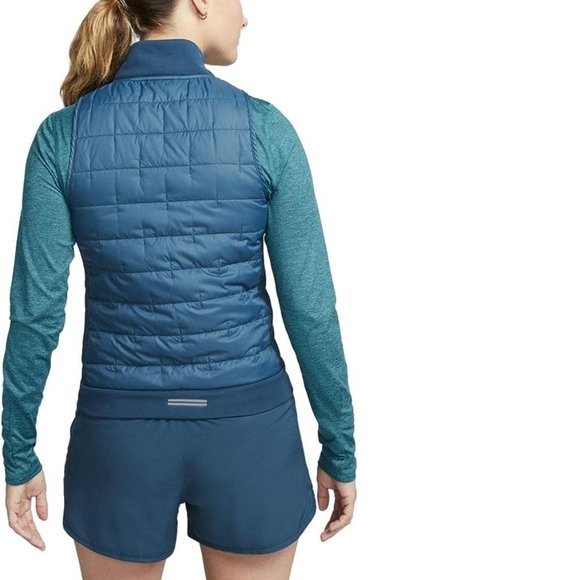 NIKE Therma Synthetic-Fill Running Vest, Small - Picture 2 of 15